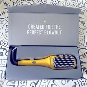 Dry bar the brush crush straightener flat iron